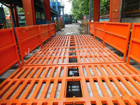 點擊查看詳細信息<br>標題：濟寧唐口煤礦4X12米煤礦專用洗車機 閱讀次數：3708